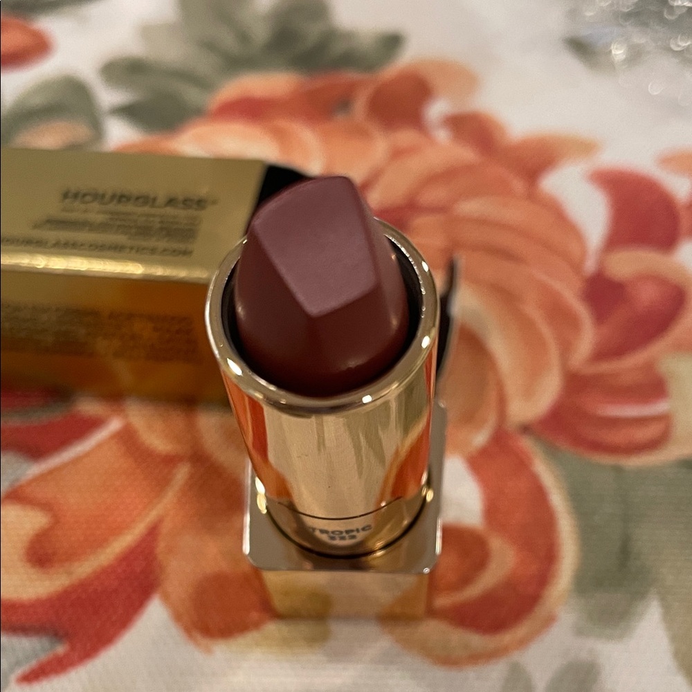 Hourglass Satin Crème Lipstick - Gold Box